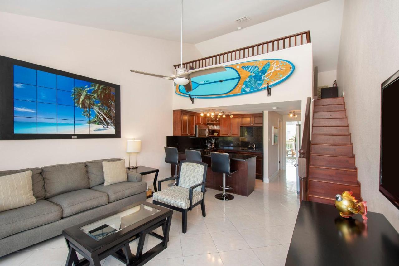Beach Living At Island Pine Villas Blaw George Town Buitenkant foto