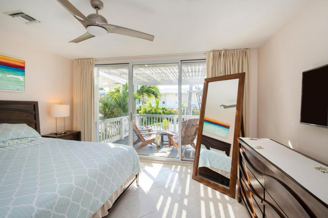 Beach Living At Island Pine Villas Blaw George Town Buitenkant foto